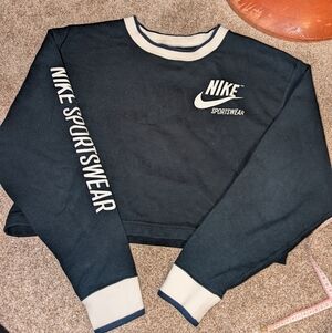 Reversible Nike Cropped Fleece Sweater